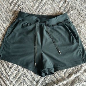 old navy active powersoft shorts high-rise